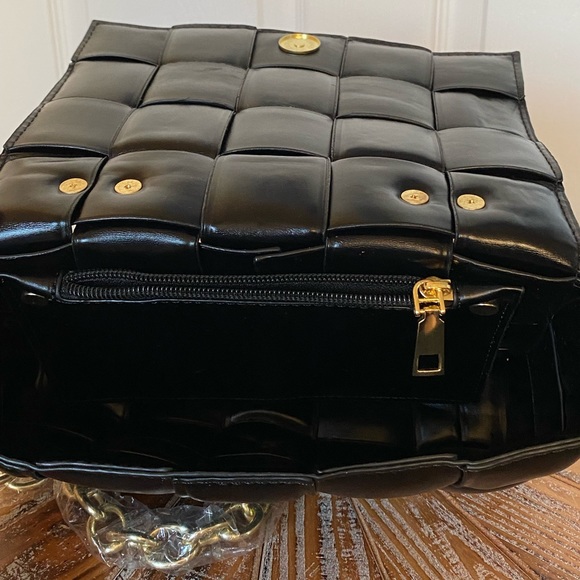 NWT Most Wanted Weaved Faux Leather Handbag - Picture 5 of 13